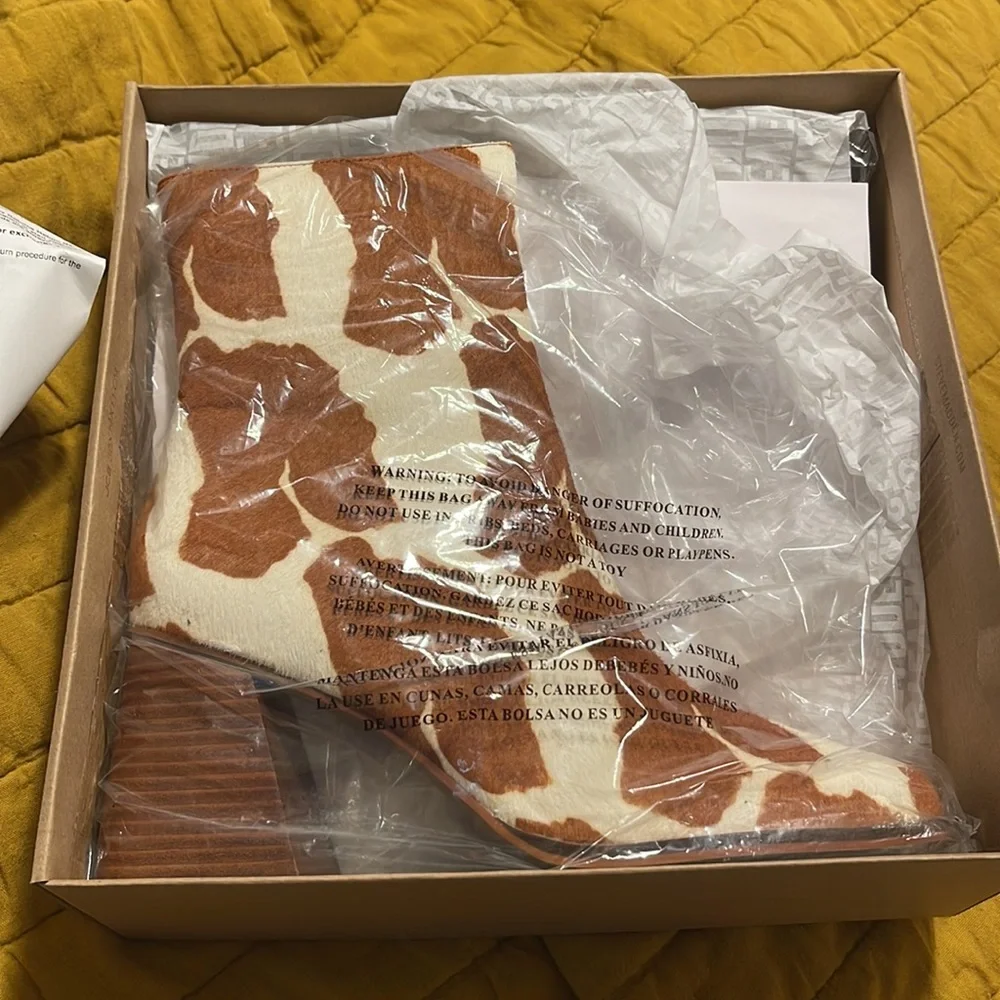 NIB Steve Madden Fur Bootie - Picture 3 of 6